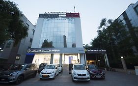 The Oakland Plaza - Nehru Place By Orion Hotels